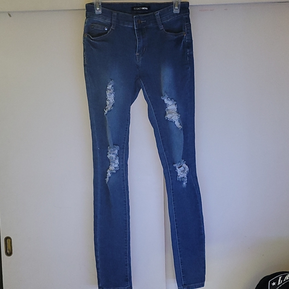 Fashion nova jeans size 5/6